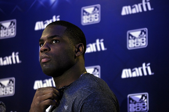 也讓外界開 也讓外界開